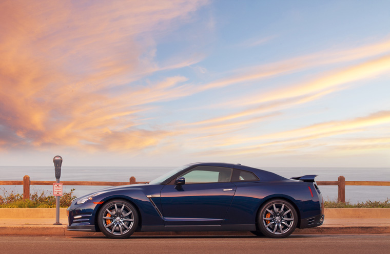 2011 Nissan GT-R Picture